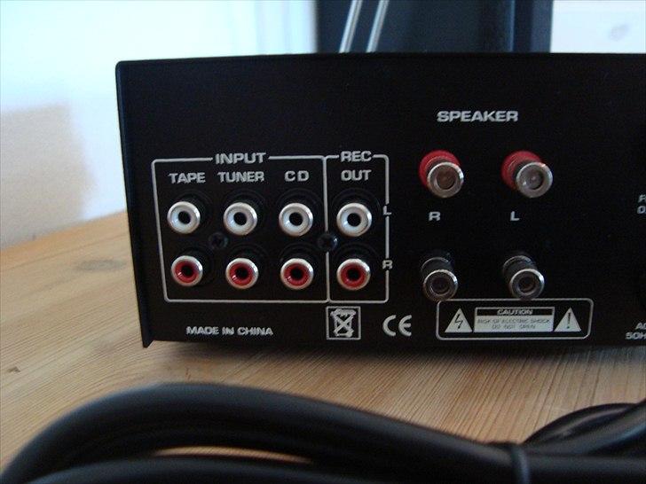 Computeranlæg [Dynavox & Millenium] - Overdimensionerede tilslutningsmuligheder i forhold til mine behov. billede 2