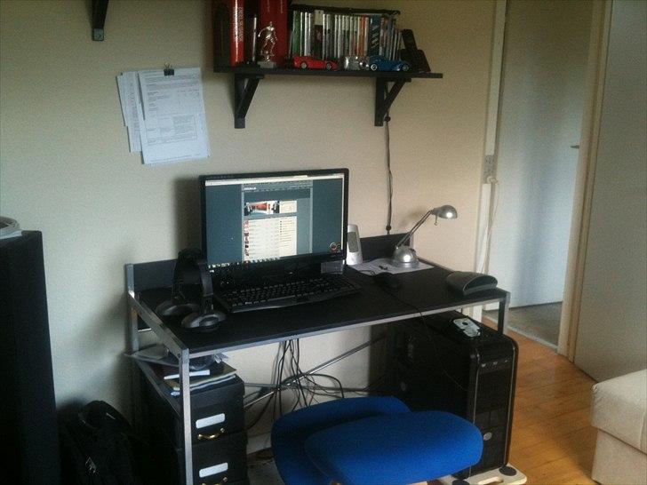 Hjemmebiograf B&W - Denon - NAD - Bio 2.0 - Bord med PC
 billede 9