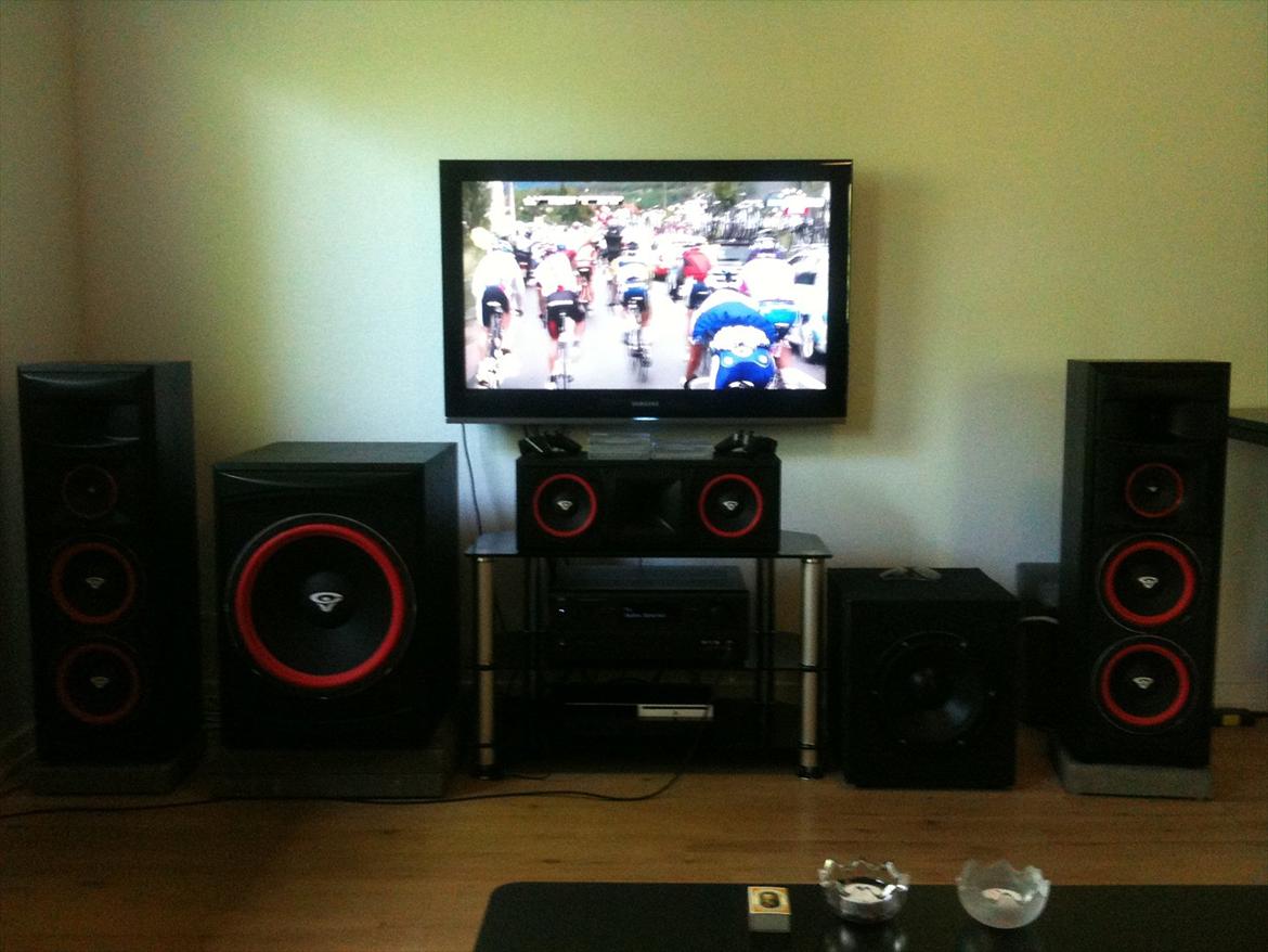 Hjemmebiograf Cerwin Vega XLS 5.1 Hjemmebio - Set-uppet fra sweetspot billede 2