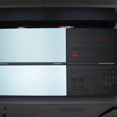 Musikanlæg Bang & Olufsen begynder set up