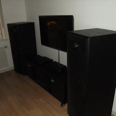 Musikanlæg Cerwin Vega XLS-215 - Onkyo