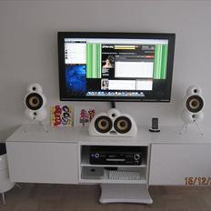Hjemmebiograf NAD, Scandyna, Mac mini