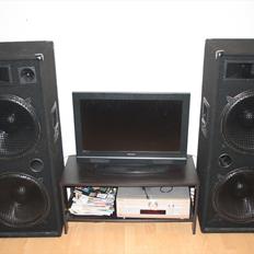 Computeranlæg værelse setup.