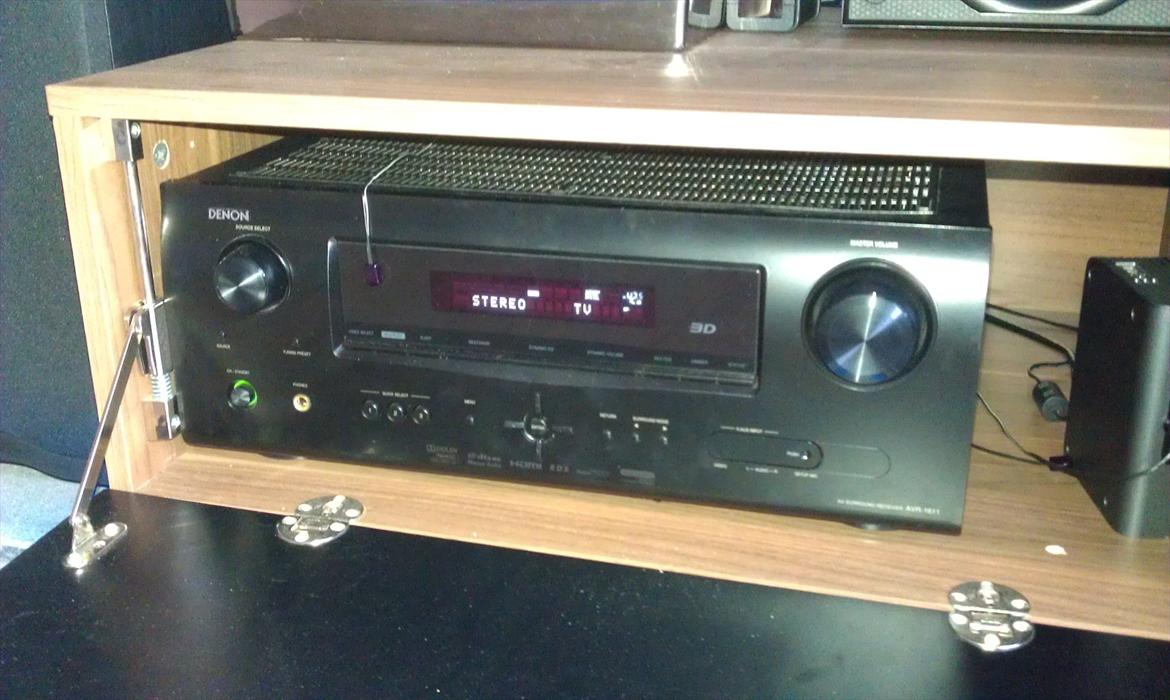 Hjemmebiograf B&W, Denon og Van Den Hul - AVR-1611 billede 7