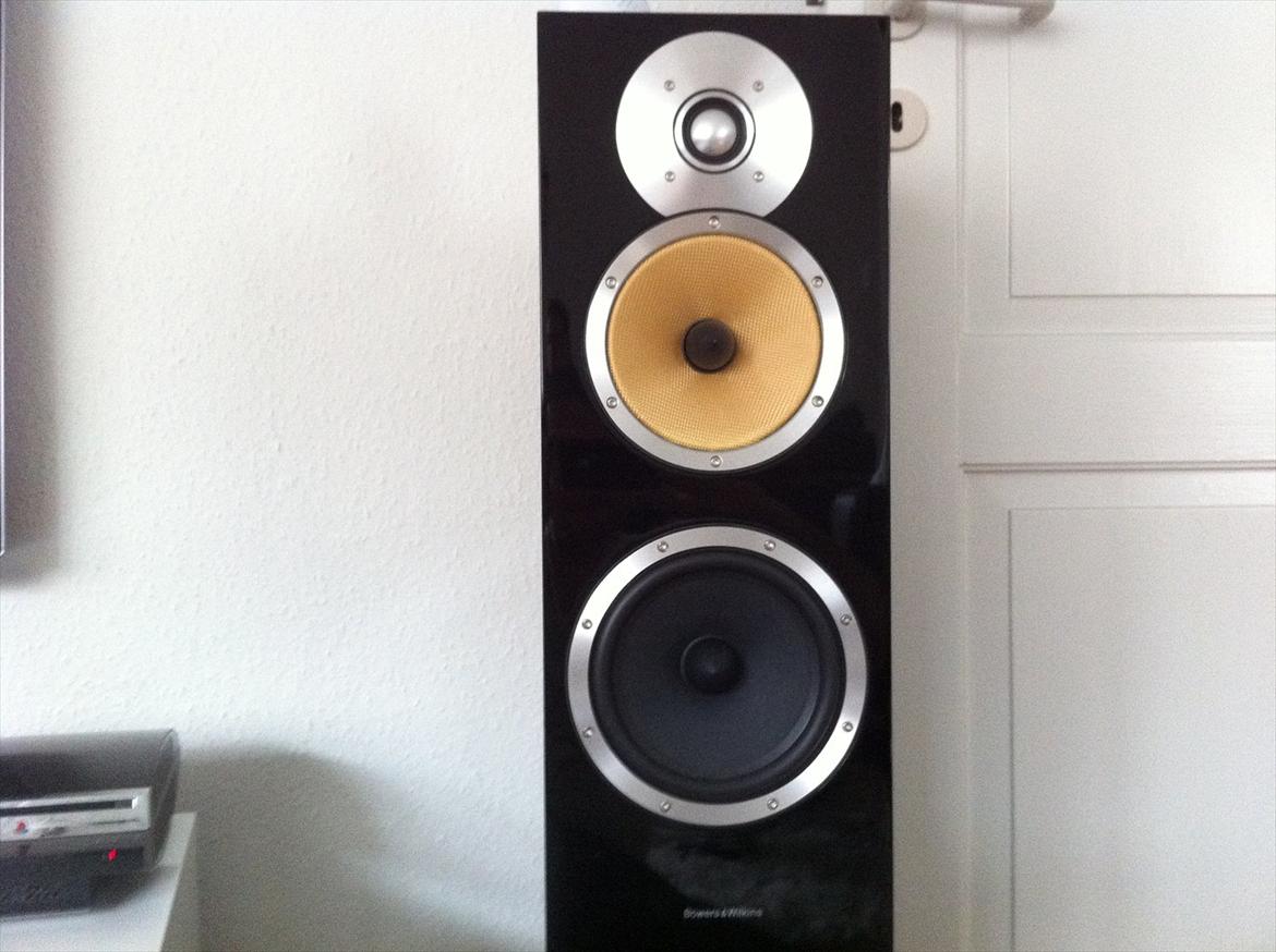 Hjemmebiograf 3D B&W - Marantz - Cm7 Front  billede 3