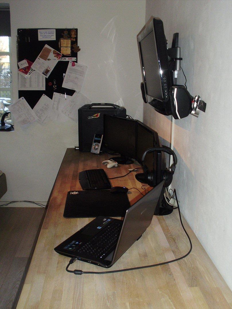 Computeranlæg Eizos Setup billede 1