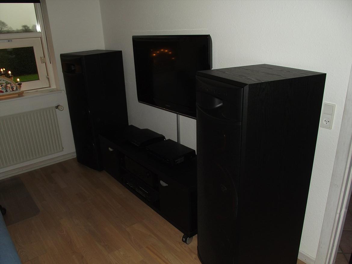 Musikanlæg Cerwin Vega XLS-215 - Onkyo billede 1