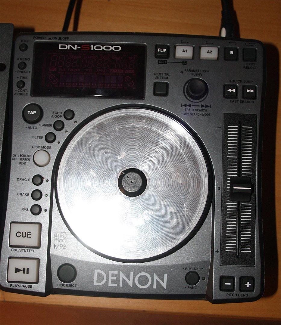 Computeranlæg værelse setup. - Denon DN-S1000 set fra oven. billede 12