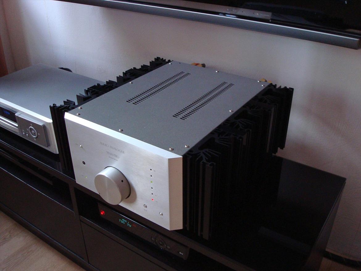 Musikanlæg Audio Analogue og B&W Nautilus billede 4