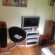 Musikanlæg B&W 703 Og Audio Analogue