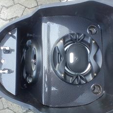 Scooterstereo Carbon opgraderet 