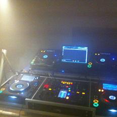 Diskoteksanlæg --|--