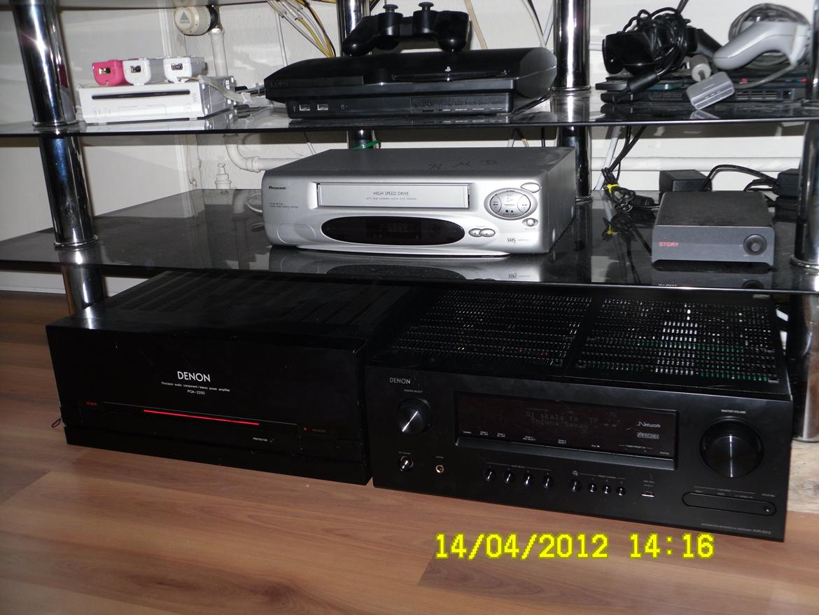 Hjemmebiograf 7.2 cerwin vega cls & denon(gamle setup) - Her kan man se min wii, ps3, ps2, vhs, denon effekt og denon surround reciver billede 6