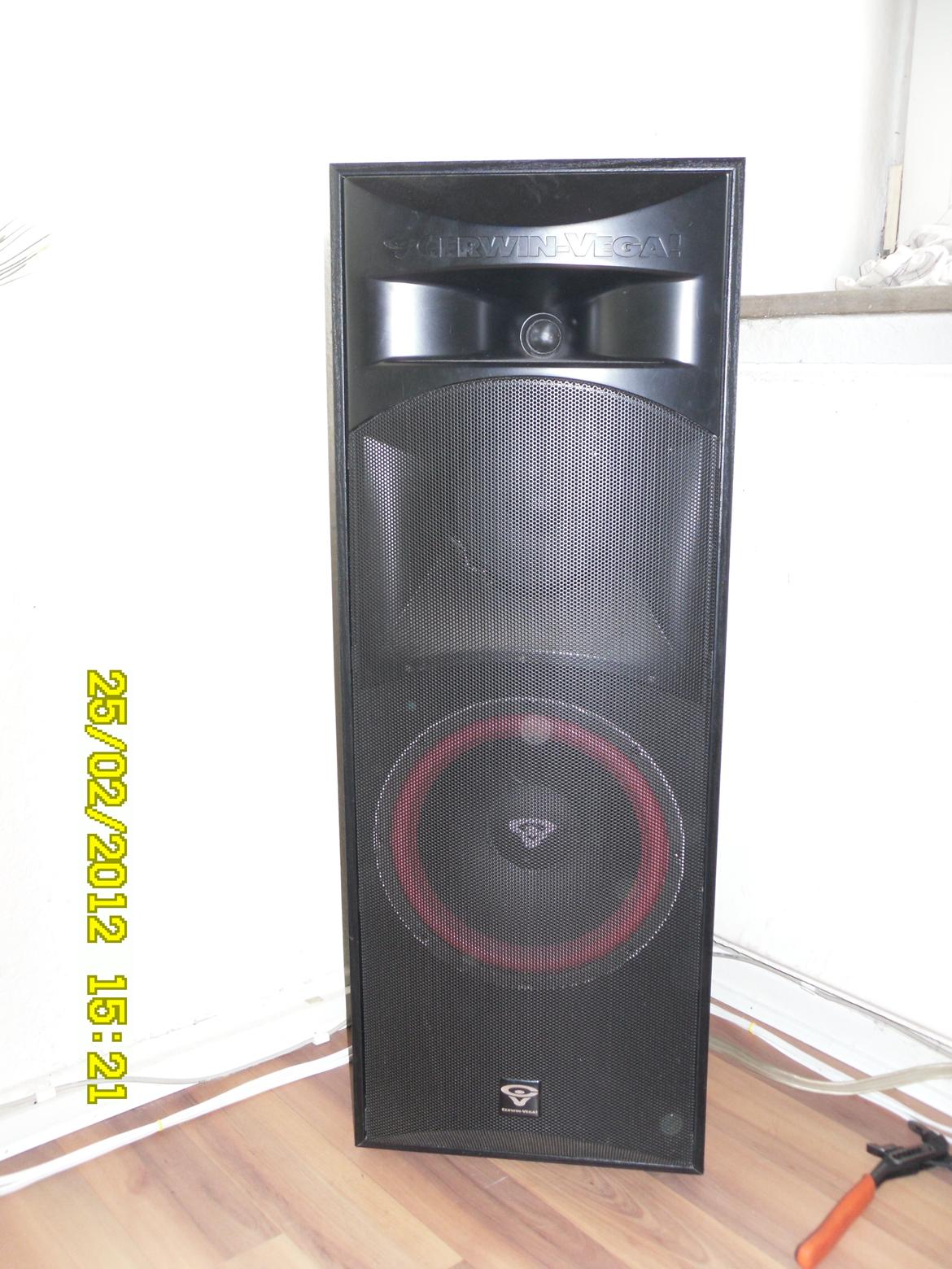 Hjemmebiograf 7.2 cerwin vega cls & denon(gamle setup) billede 3