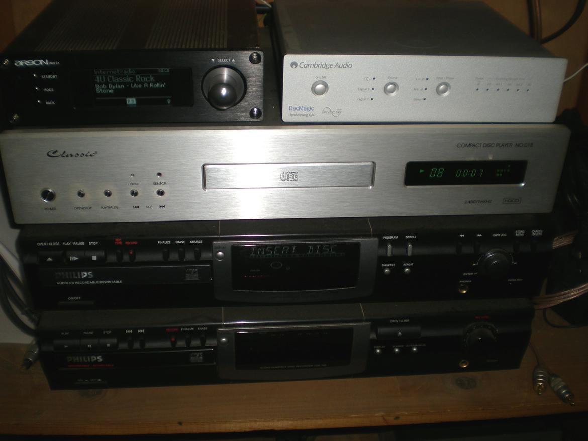 Musikanlæg TUBES FOREVER ! - ARGON INET6+, CAMBRIDGE DAC MAGIC,
CLASSIC NO 01B,
PHILLIPS CDR 770,
PHILLIPS CDR 760 billede 8