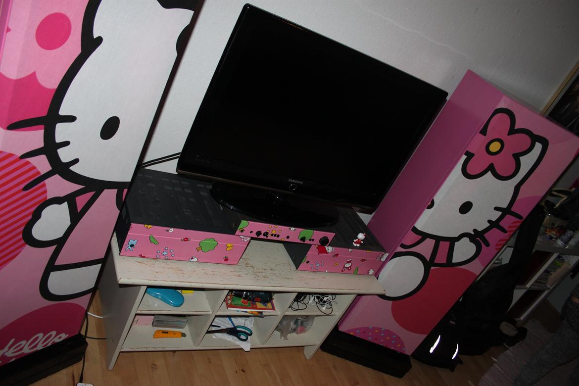Musikanlæg Cerwin-Vega! in Hello Kitty style ! billede 9