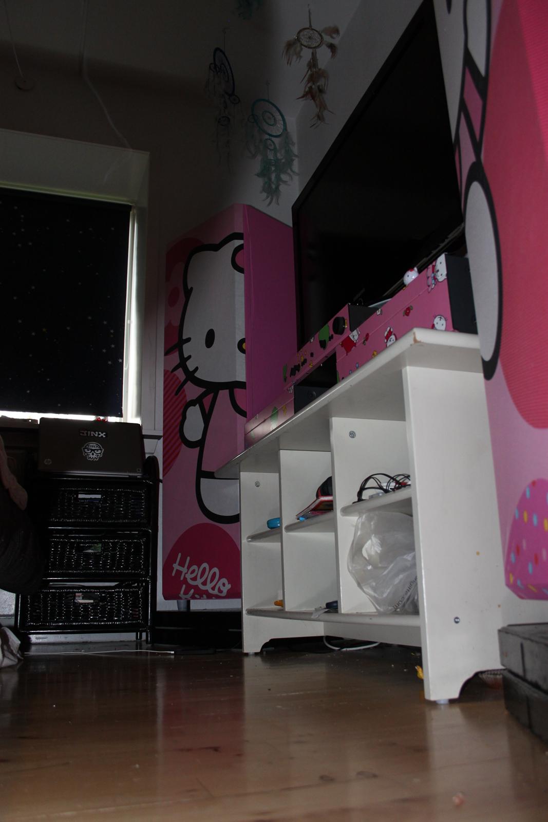 Musikanlæg Cerwin-Vega! in Hello Kitty style ! billede 11