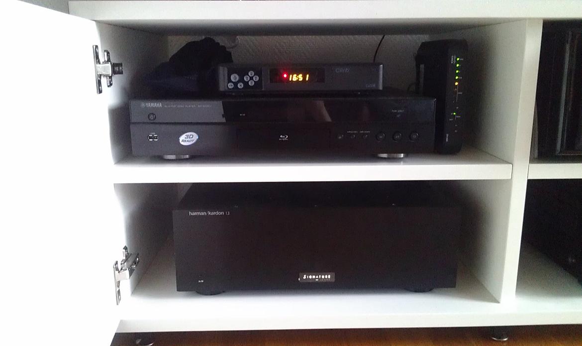 Hjemmebiograf Solgt....Yamaha-Vienna-Optoma-82" Opera - Tv tuner til projektor..
Yamaha bly-Ray..
Harman kardon 1.3 signatur billede 18