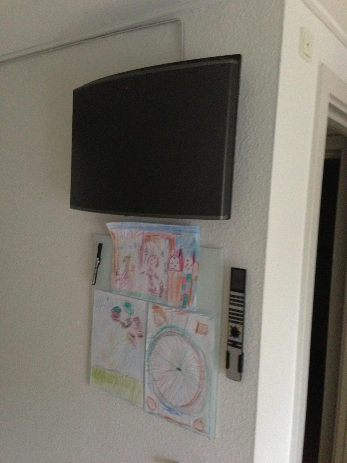 Hjemmebiograf 80" sharp + bose+ b&o - beosound 1 i køkkenet  billede 6