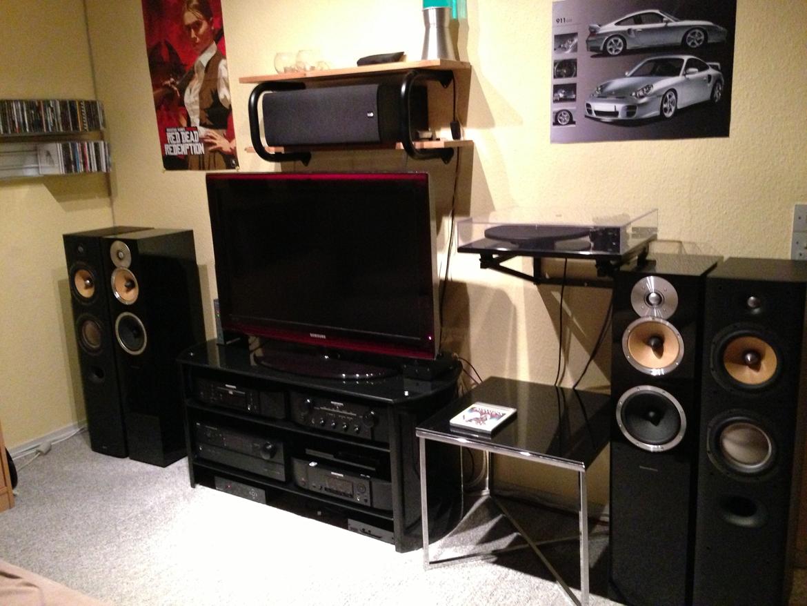 Hjemmebiograf Marantz, B&W, Rega, NAD & Pro-ject billede 1