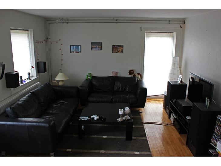 {{currentPhoto.altText}} billede {{currentPhoto.number}}