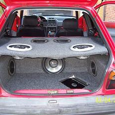 Bilstereo escorten
