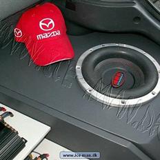 Bilstereo SPL-Dynamics og Hertz