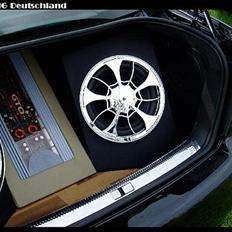 Bilstereo Bora