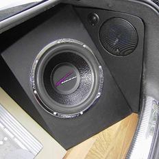 Bilstereo Bora