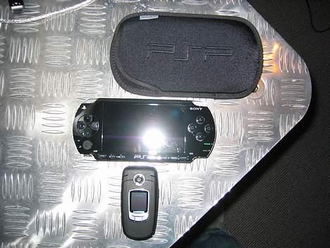 Musikanlæg Denon + Cerwin Vega - - Min PSP + Samsung E730 ;D billede 18