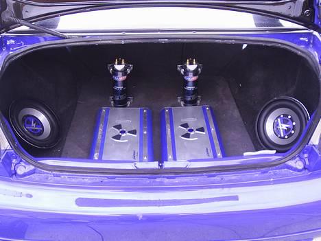 Bilstereo lightning audio billede 1