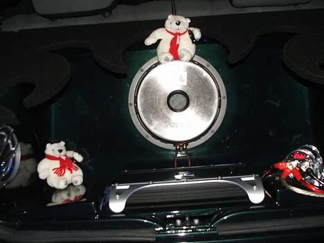 Bilstereo Bilen er SOLGT billede 3