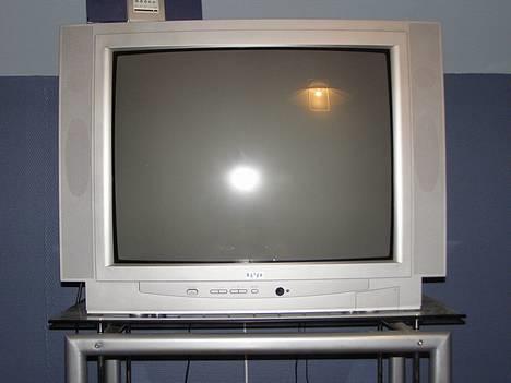 Musikanlæg Cerwin-Vega/NAD *Gamle* - Mit JVC 28" tv billede 5