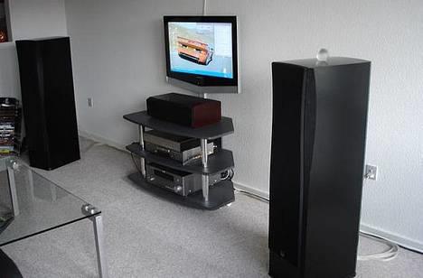 Hjemmebiograf Næsten Grand bio billede 1