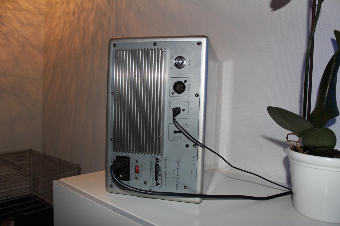 Hjemmebiograf Von Schweikert Audio VR-1 "Aktive" Demo model billede 7