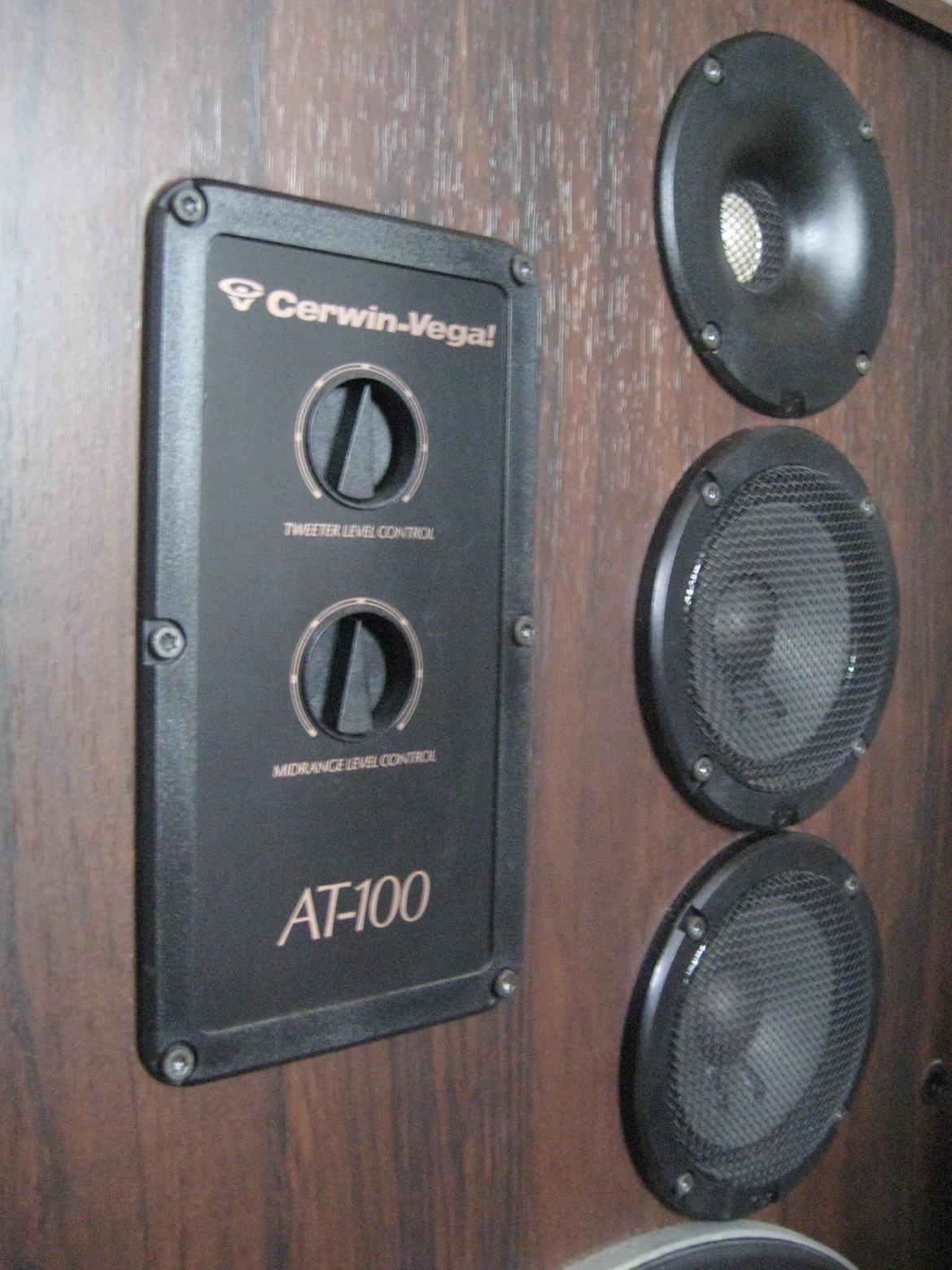 Musikanlæg Cerwin vega!, Pioneer billede 4