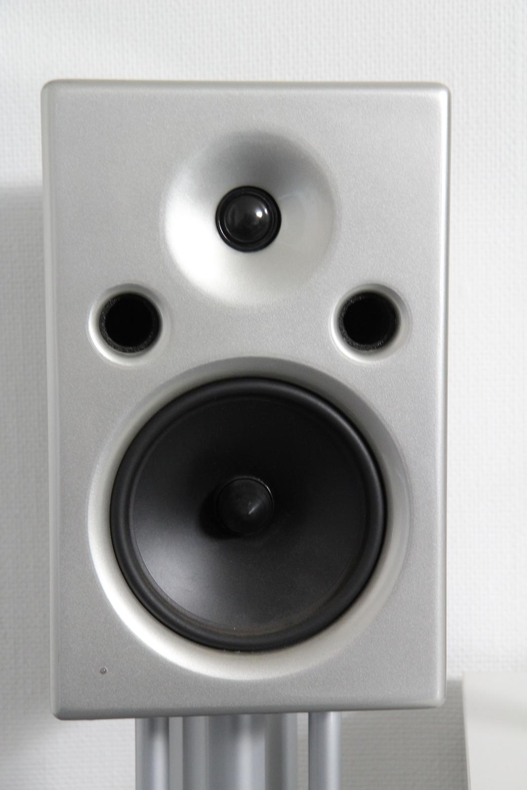 Hjemmebiograf Von Schweikert Audio VR-1 "Aktive" Demo model billede 6