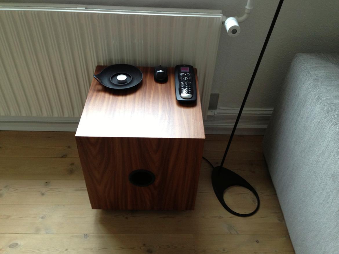 Hjemmebiograf Ren Nad og Dali hjemmebio. - Min DIY 15" CV sub, Logitech mus og Harmony One remote. billede 21