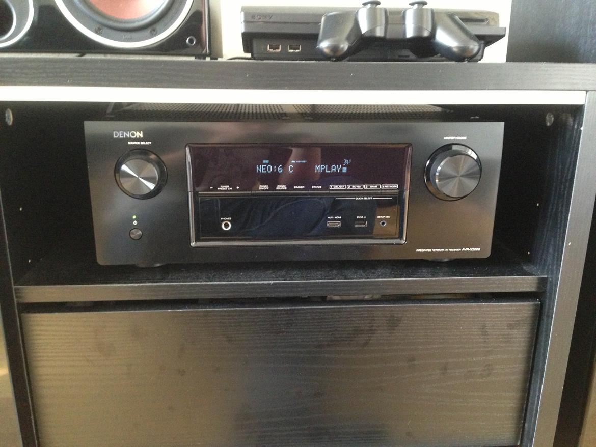 Hjemmebiograf Denon AVR, Dali Zensor, Sony 55" og HMPC - Hjertet i det hele. Denon AVR-X2000 billede 8