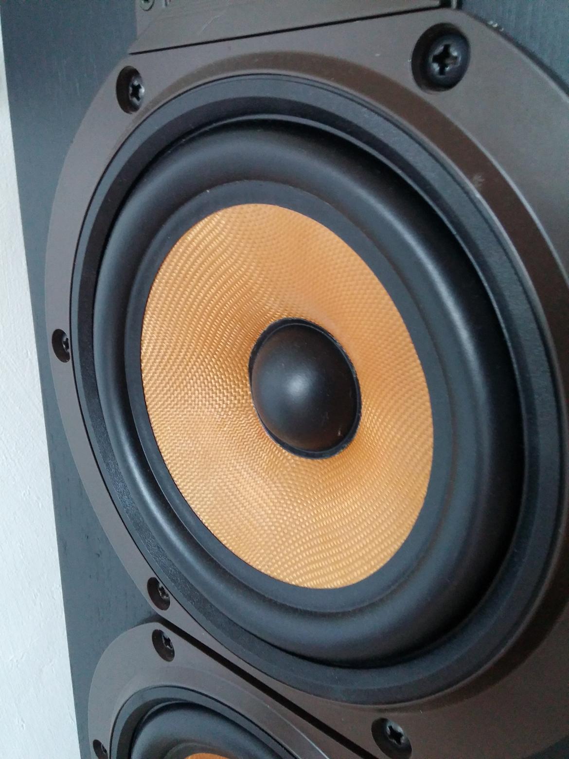 Musikanlæg Setup på værelset billede 12