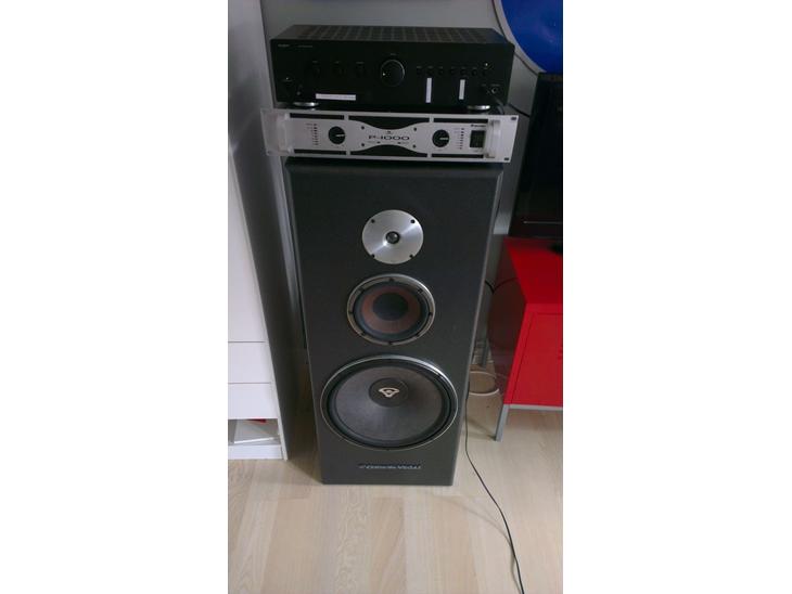 {{currentPhoto.altText}} billede {{currentPhoto.number}}