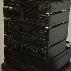 Musikanlæg Cerwin Vega AT-100/Technics