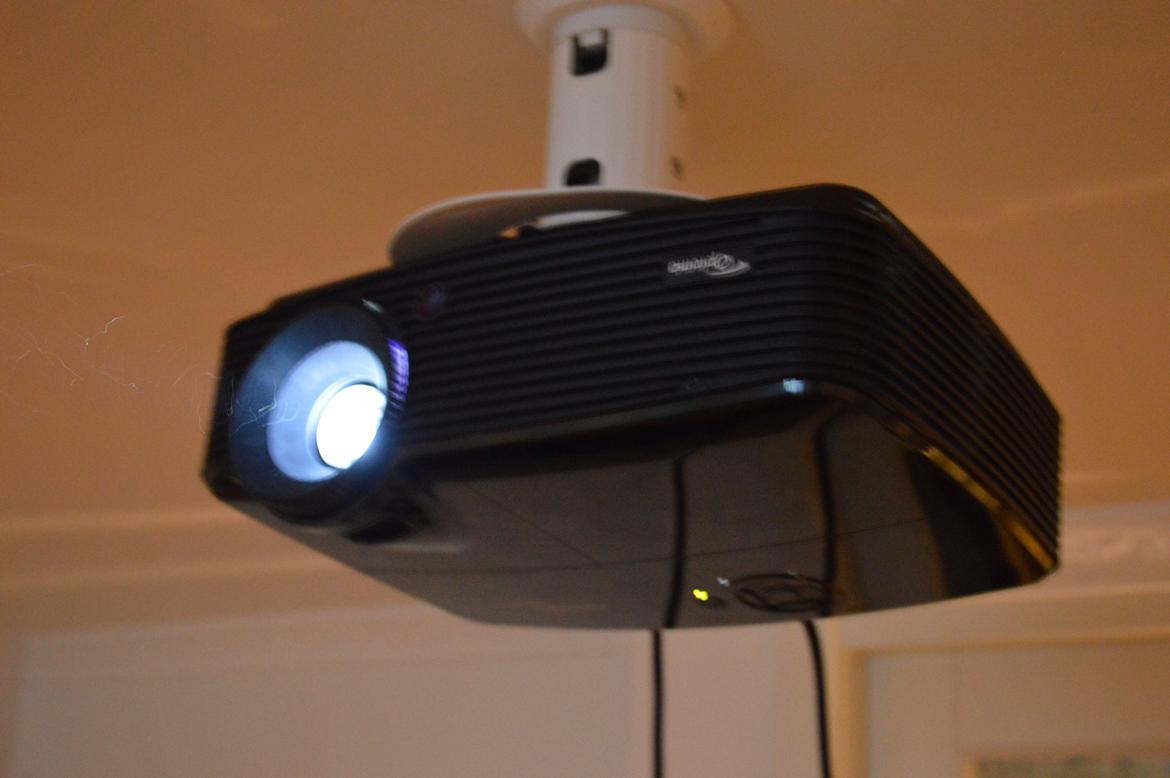 Hjemmebiograf Kælderen :-) - Optoma DX3300 HD 3D billede 4