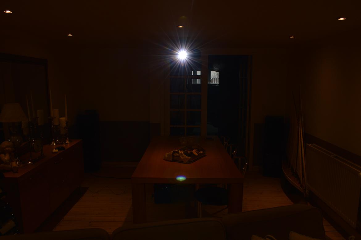 Hjemmebiograf Kælderen :-) - Optoma DX3300 HD 3D billede 3