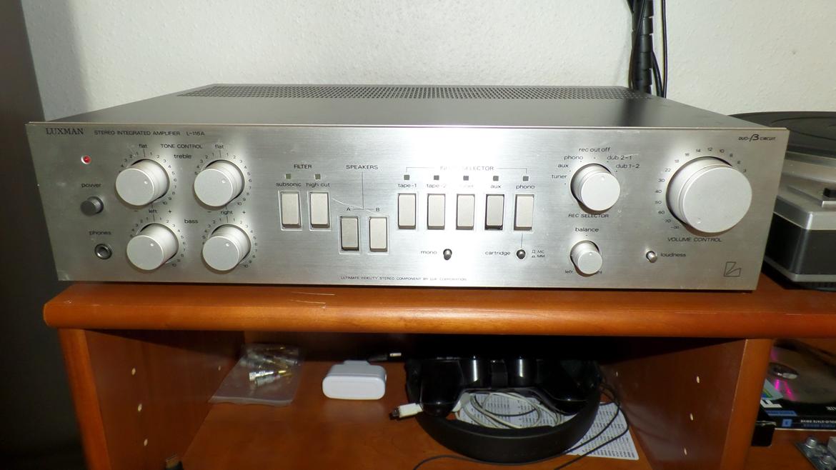 Hjemmebiograf Dali, Luxman billede 5