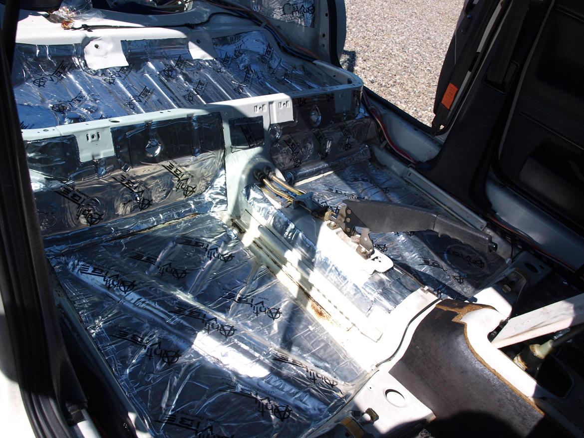 Bilstereo VIBE Space SQ / VW Golf GTI 91' billede 26