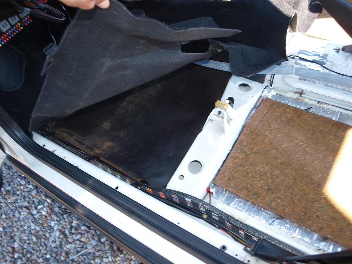 Bilstereo VIBE Space SQ / VW Golf GTI 91' billede 27