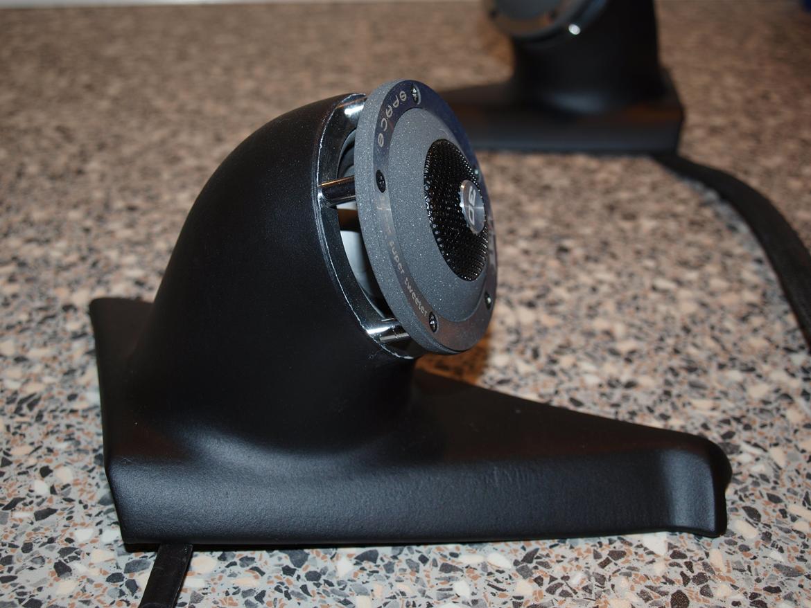 Bilstereo VIBE Space SQ / VW Golf GTI 91' billede 42