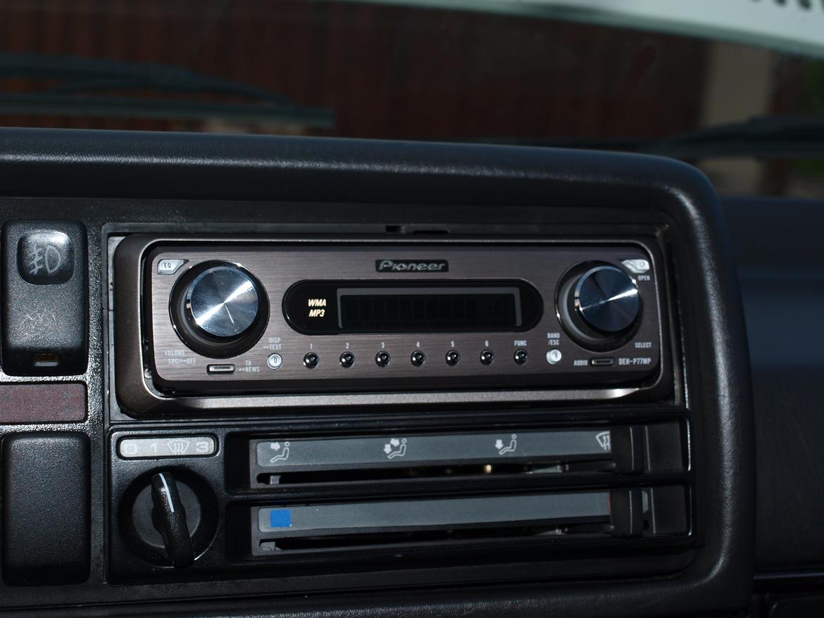 Bilstereo VIBE Space SQ / VW Golf GTI 91' billede 48