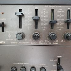 Musikanlæg Technics 9000 series fra sidst i 70erne.